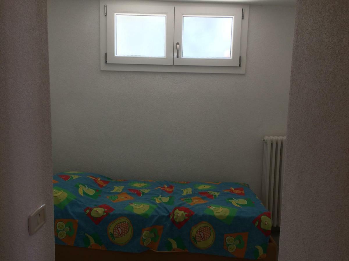 Appartamento Cadelagnel Кастеллетто-ді-Бренцоне Екстер'єр фото